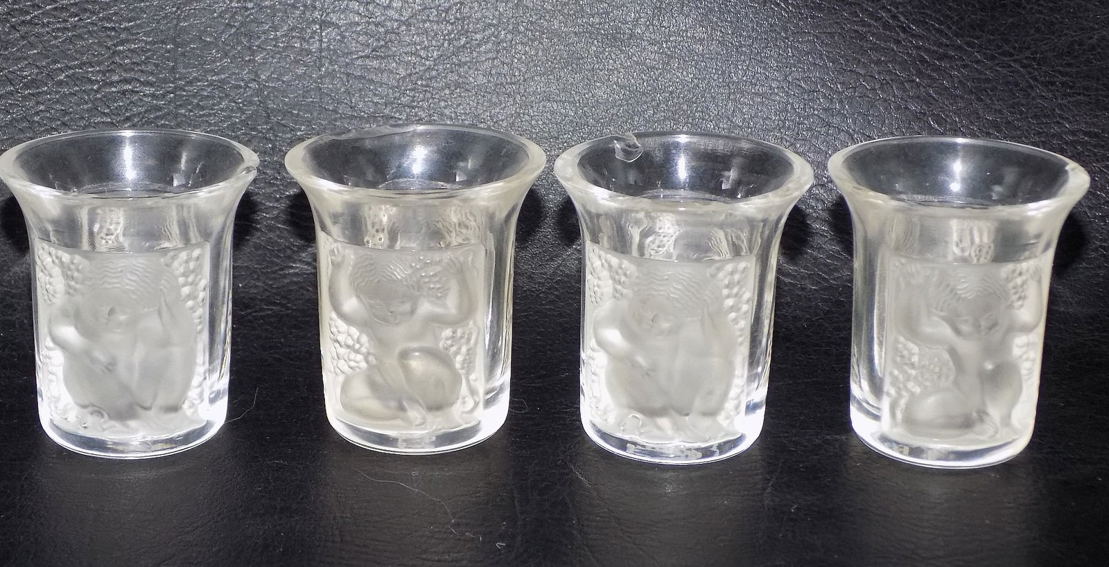 Four vintage Lalique France Enfants art glass shot glasses (1 of 8)