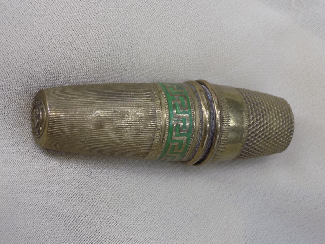 Antique sewing needle case in shape of thimbles (1 of 4)