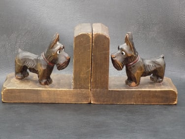 Cute vintage hand carved Scottie dog bookends