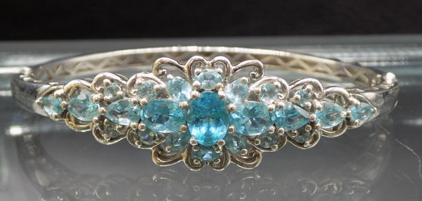 Beautiful aquamarine sterling bracelet