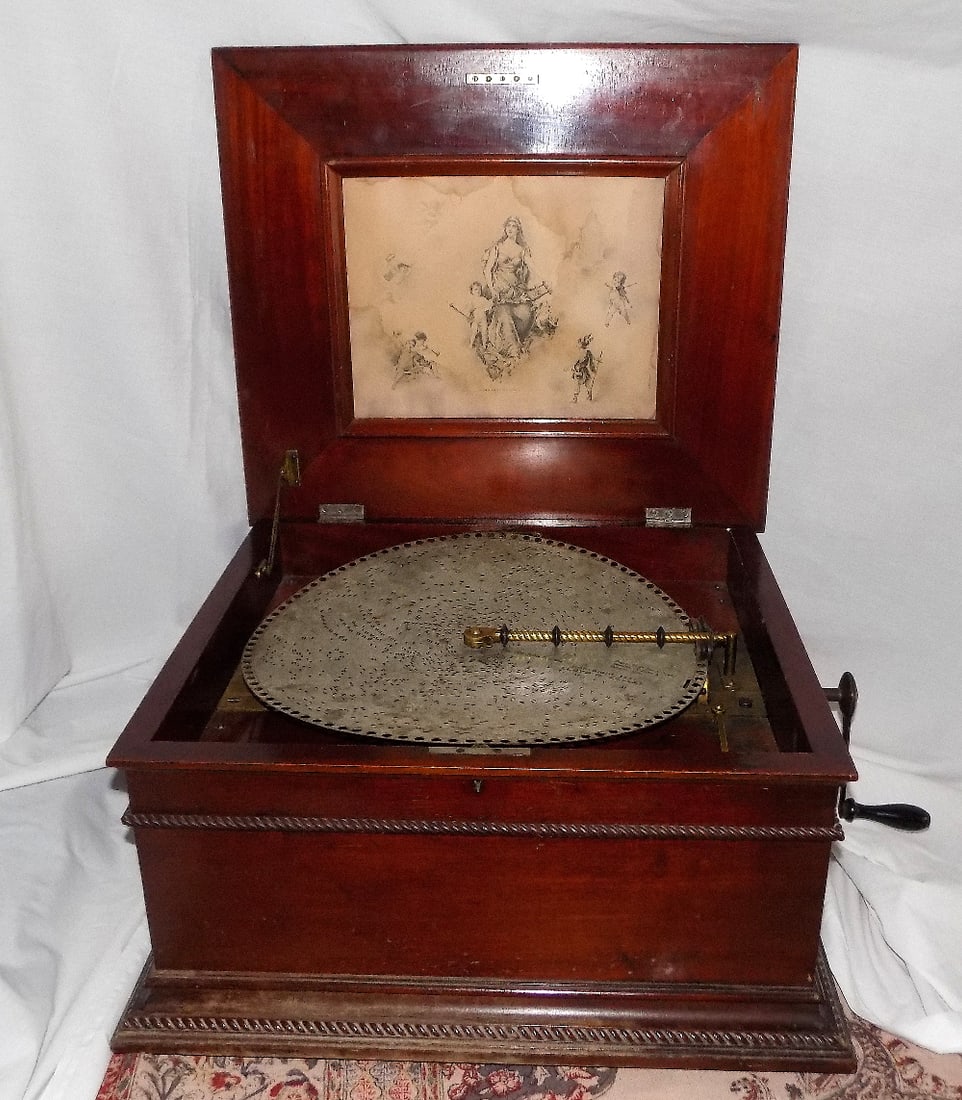Antique 15 ½ inch Regina Music Box.  14 discs (1 of 13)