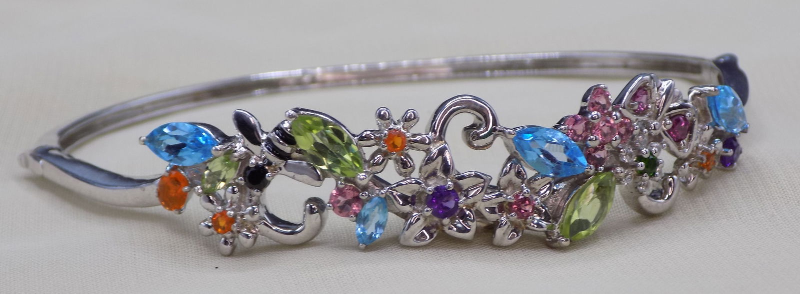Beautiful sterling silver bracelet with various semi precious stones with bee and butterfly (1 of 7)