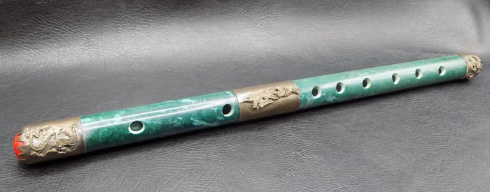 Unusual vintage Oriental jade or malachite flute with dragons