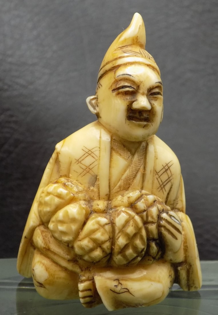 Very nice vintage Oriental carved Netsuke (1 of 6)