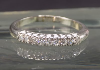 Beautiful diamond 14k gold ring