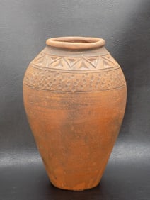 Vintage Native American Indian coiled and etched vase or pot