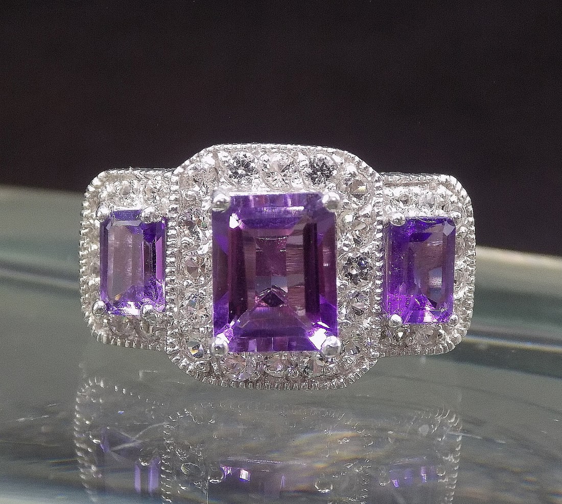Beautiful 8 cwt amethyst  and topaz sterling silver ring (1 of 6)