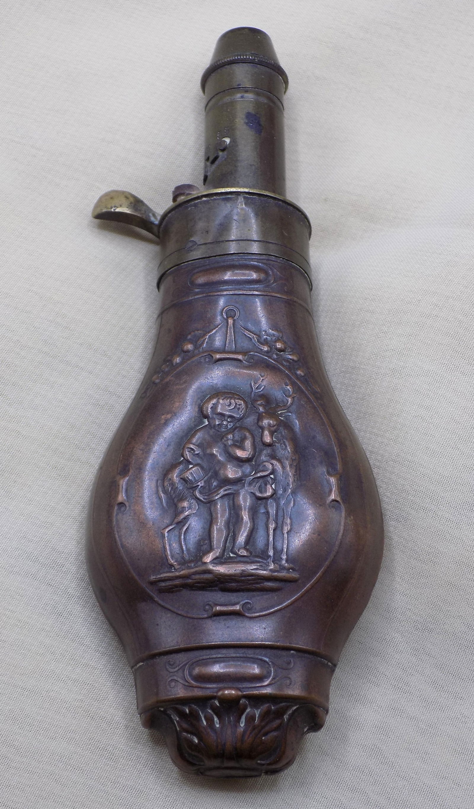 Rare small exquisite antique powder horn (1 of 7)