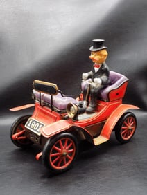 Neat vintage Japan toy battery operated Jalopy
