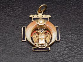 1932 Vintage 14K Gold Masonic Past Masters medal