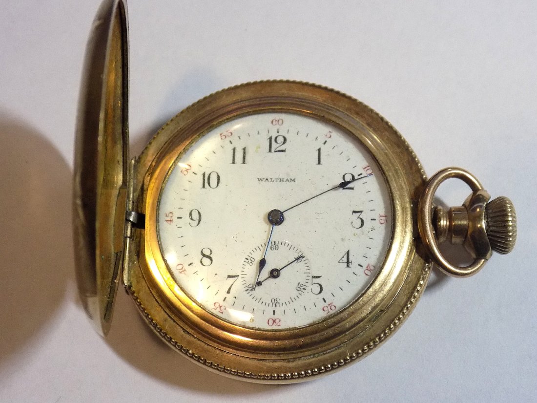 Antique Waltham decorated gold filled hunting case pocket watch: Antique Waltham decorated gold filled hunting case pocket watch. Not Running wound tight In very good original as found condition. Porcelain dial. 1 3/4 inches across