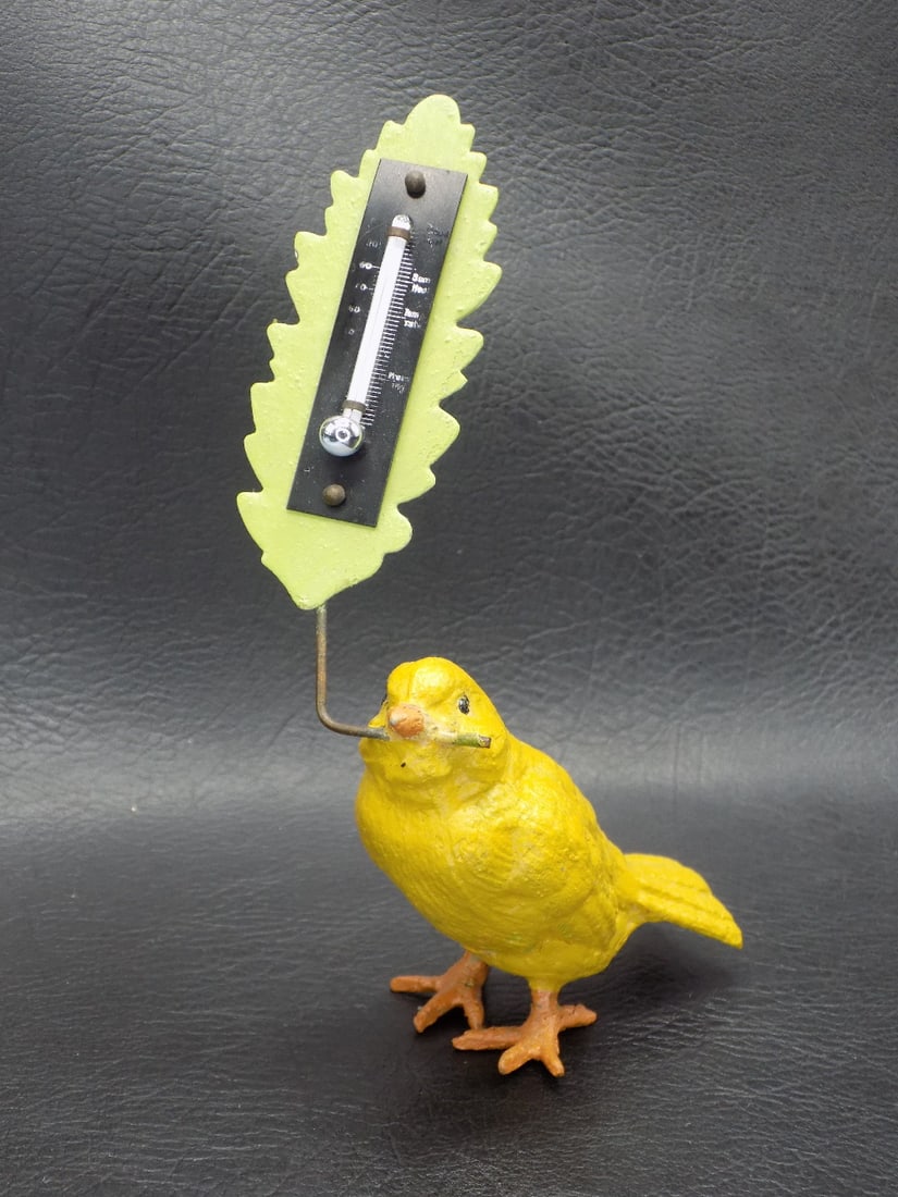 Unusual vintage cast metal chick with thermometer: Unusual vintage cast metal chick with thermometer. Very good original paint and patina. Great quality and detail. Please see photos. 4 ¾ inches tall at top of thermometer