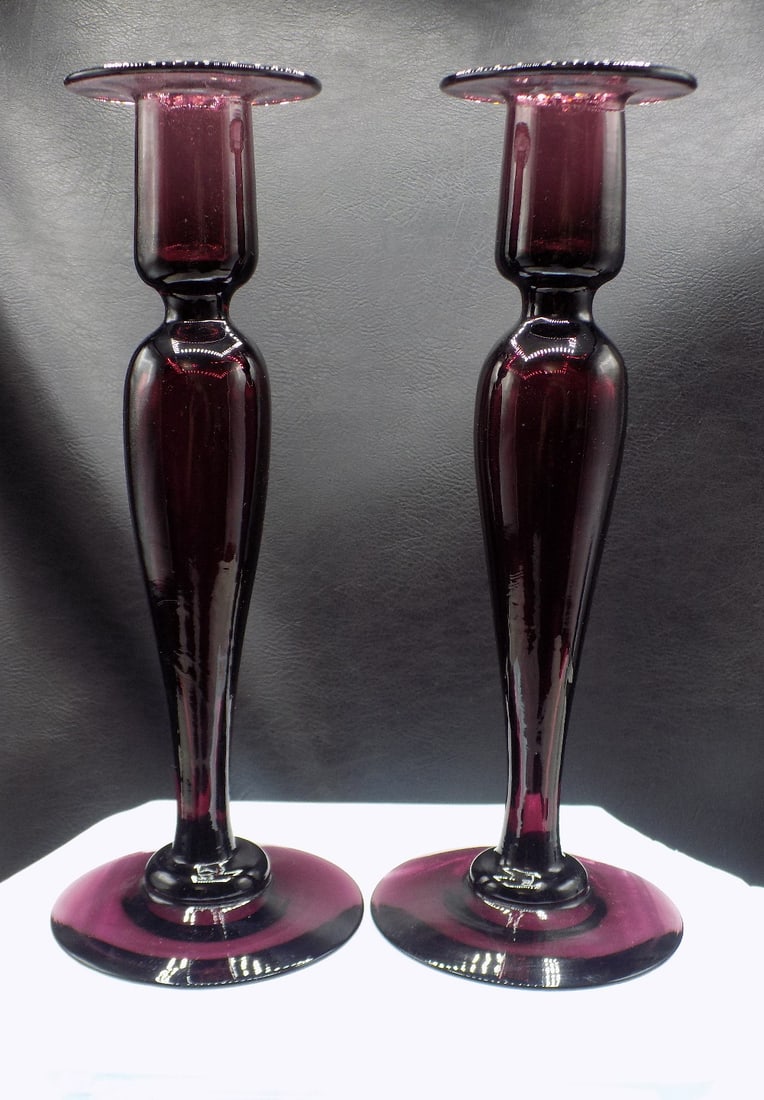Beautiful pair of antique Steuben art glass candlesticks (1 of 9)