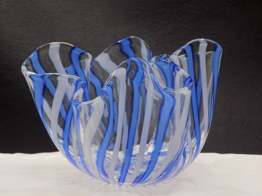 Signed Venini Bianconi midcentury Venetian Murano fazzoletto art glass handkerchief vase (1 of 9)