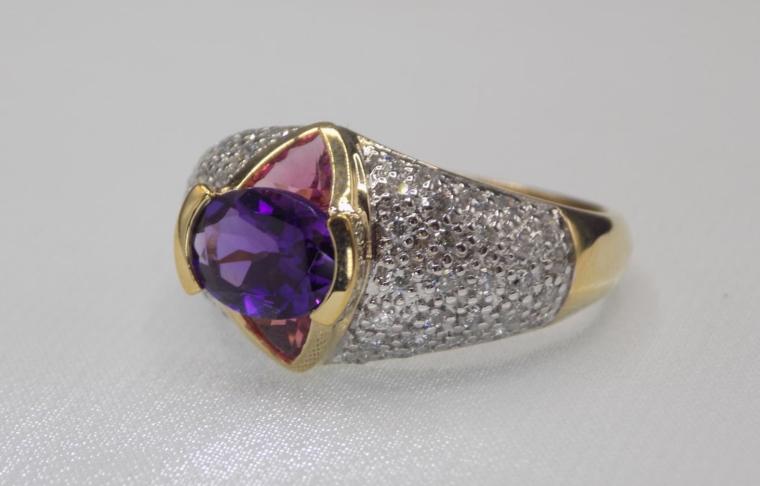 Amethyst, pink topaz and 56 diamonds 14 k gold ring (1 of 10)