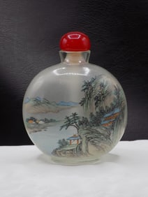 Exceptional large vintage hand painted Oriental snuff bottle