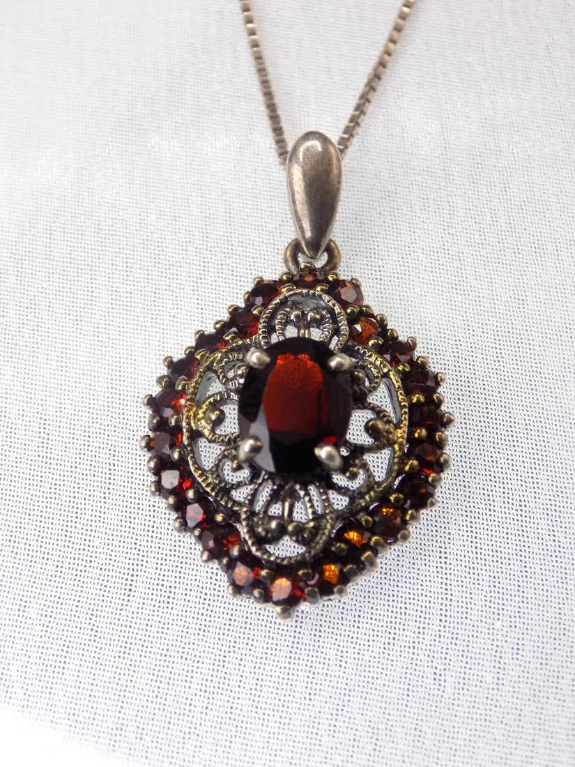 Beautiful sterling silver necklace with garnet pendant (1 of 6)
