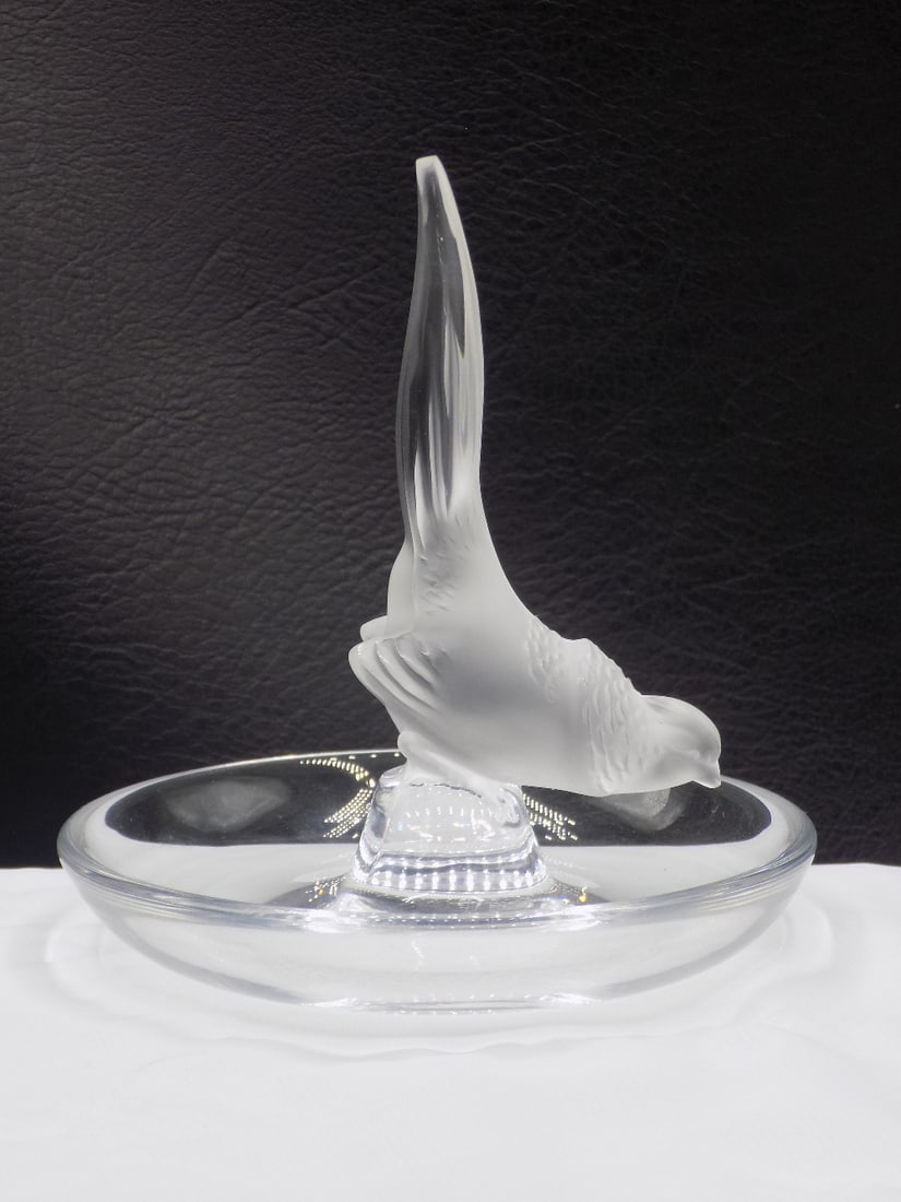 Beautiful vintage signed Lalique art glass bird ring tree.: Beautiful vintage signed Lalique art glass bird ring tree. Pheasant. Signed in script as shown in photo. In very good original as found condition. Great quality and detail. 4 1/8 inches tall x 3 ¾