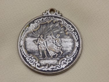 Rare Lewis and Clark Centennial Exposition Portland Oregon pendant