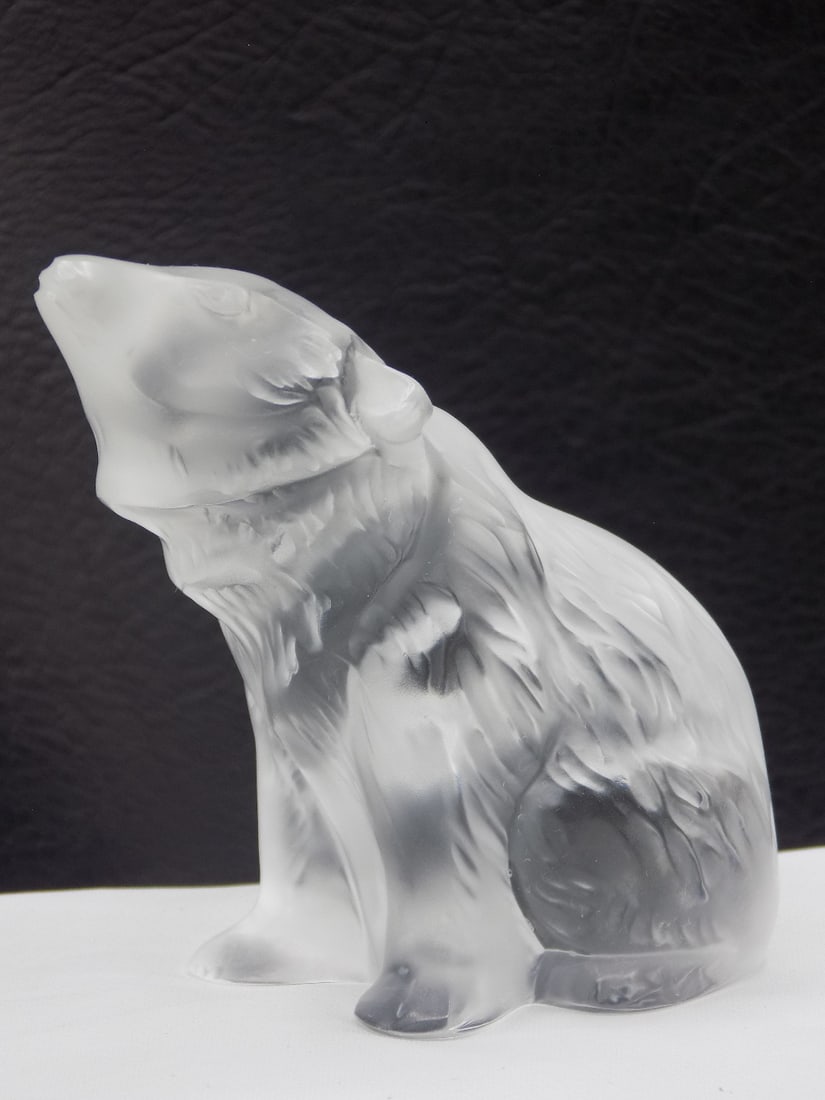 Handsome signed Lalique art glass bear in original box: Handsome signed Lalique art glass bear in original box. Signed in script as shown in photo. Beautiful colors. In very good original as found condition. Great quality and detail. 3 inches tall.