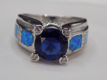 Beautiful 2 cwt African sapphire and Australian opal sterling silver ring