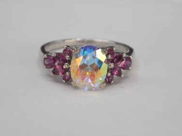 Beautifulb2 cwt color changing stone and garnet sterling silver ring