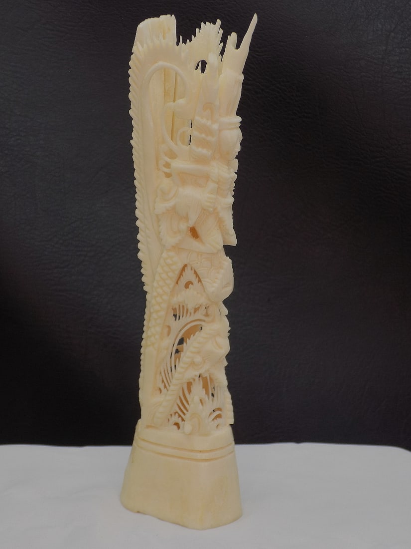 Heavily carved Oriental sculpture (1 of 11)