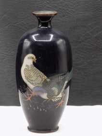 Nice vintage cloisonne Oriental vase with birds