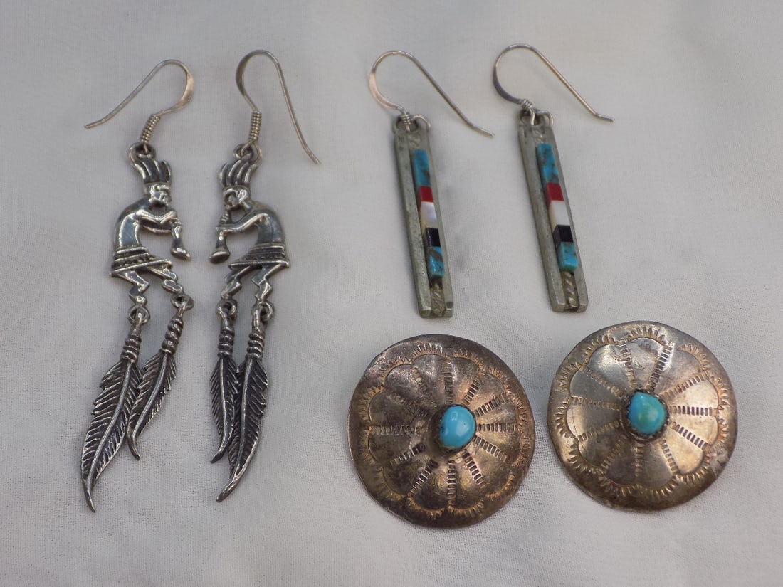 Three pair of vintage Native American Indian earrings (1 of 5)