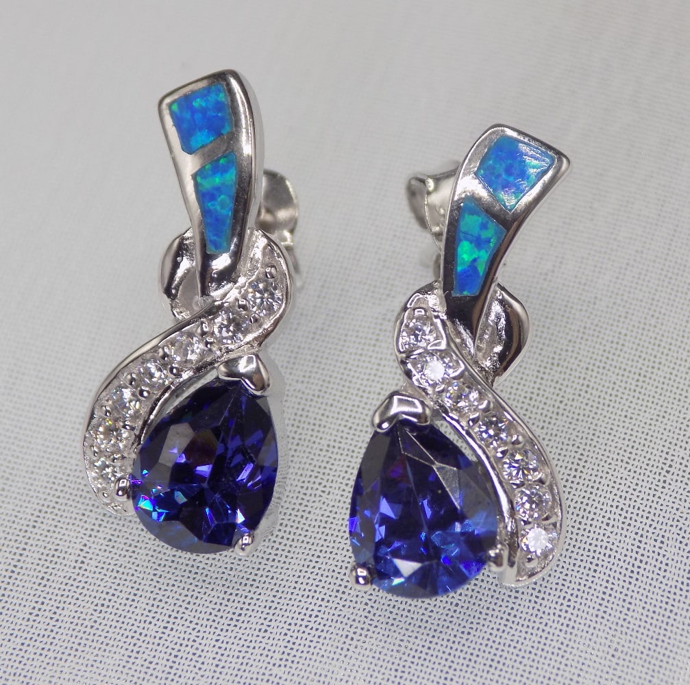 Beautiful 2 cwt sapphire and blue opal sterling silver earrings (1 of 4)