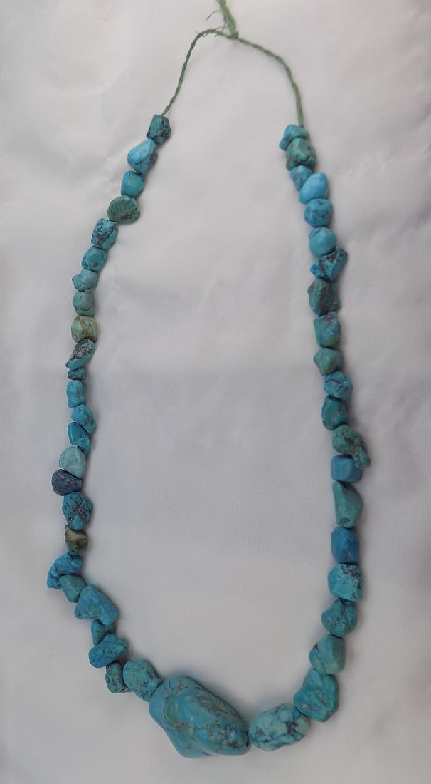 Beautiful vintage Native American Indian turquoise necklace (1 of 5)