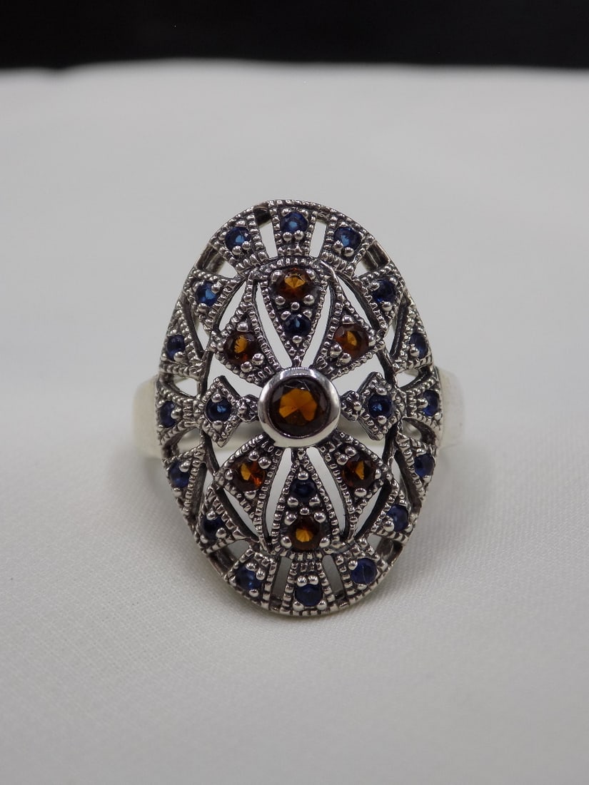 Beautiful 2 cwt ruby and sterling silver ring. Size 6 ¾. (1 of 5)