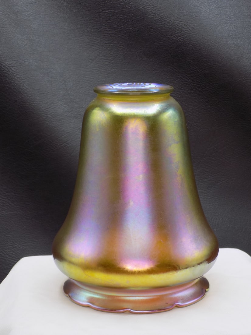 Vintage signed Quezel art glass lamp shade (1 of 7)