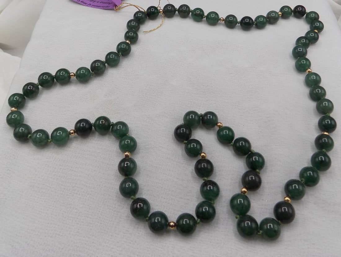 Beautiful jade and 14k gold bead necklace (1 of 6)