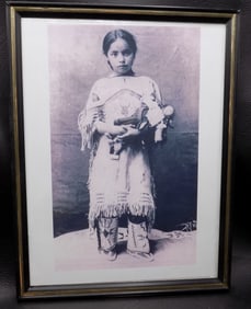Photograph picture early 1900s Native American Indian girl