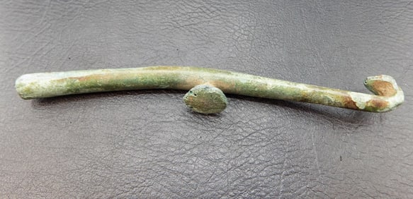Chinese archaistic bronze belt buckle.
