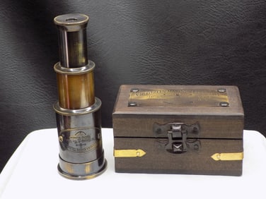 Victorian Marine telescope London with box.