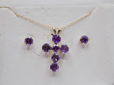 Beautiful 10k three piece amethyst cross with earrings
