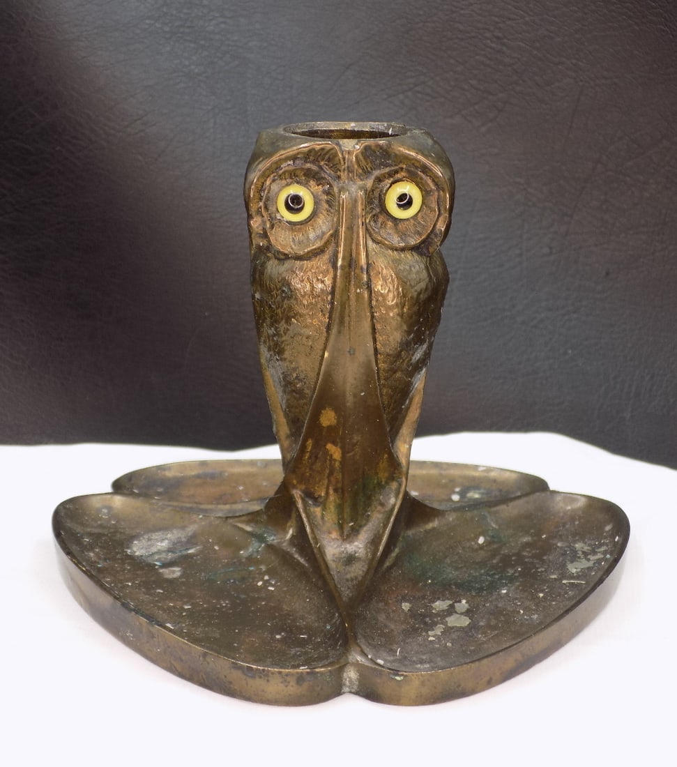 Neat vintage Art Nouveau owl candle holder. (1 of 4)