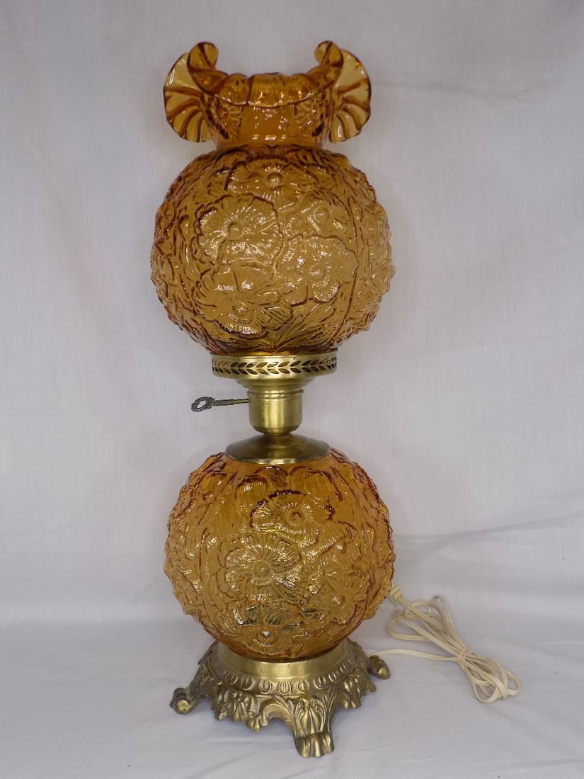 Gorgeous Vintage Fenton amber poppy gone with the wind lamp (1 of 10)