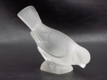 Graceful vintage signed Lalique France art glass bird