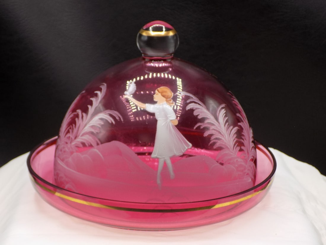 Beautiful vintage enamel decorated cranberry art glass butter or cheese dish (1 of 8)