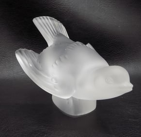 Graceful vintage signed Lalique France art glass bird