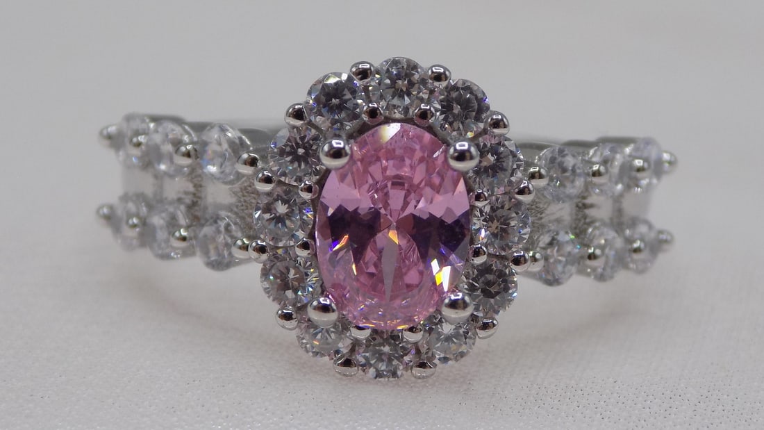 Beautiful 3 cwt pink sapphire and topaz sterling silver ring (1 of 6)