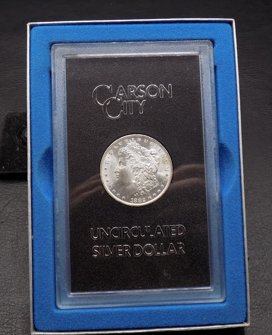 1882 CC Carson City GSA Morgan Silver Dollar with Box/COA Uncirculated. (1 of 6)