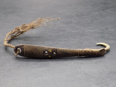 Rare 19 th century Inuit Eskimo 5 ¼ inch fishing lure