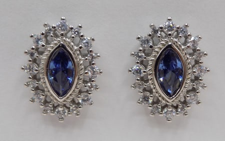 Beautiful 2 cwt sapphire and topaz sterling silver earrings