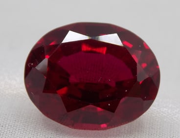 Beautiful 10 ct ruby gemstone. Beautiful color