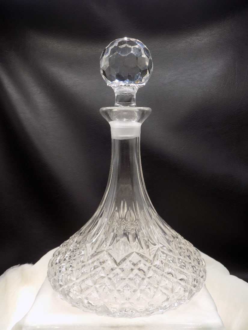 Lovely vintage Edinburgh crystal water or liquor bottle (1 of 6)