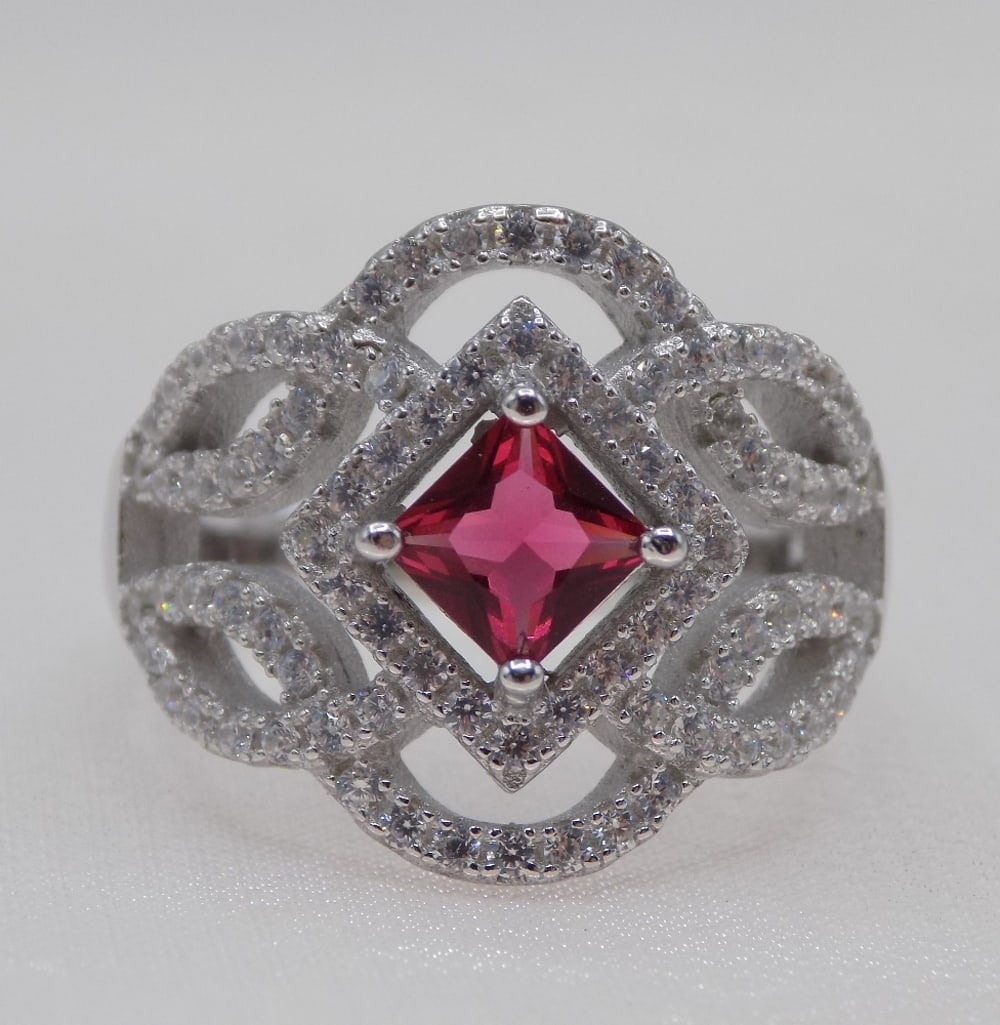 Beautiful 3 cwt ruby and white topaz sterling silver ring (1 of 5)